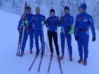 Simo Turunen, Lauri Nenonen, Marjut Turunen, Anni Toiviainen ja Tuomas Kotro viimeistelevät parhaillaan kuntoaan Levin lumisissa maisemissa.